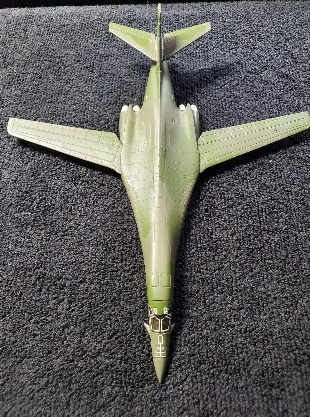 Rockwell B-1B Lancer Strategic bomber US Air Force Camouflage 1:221 Scale